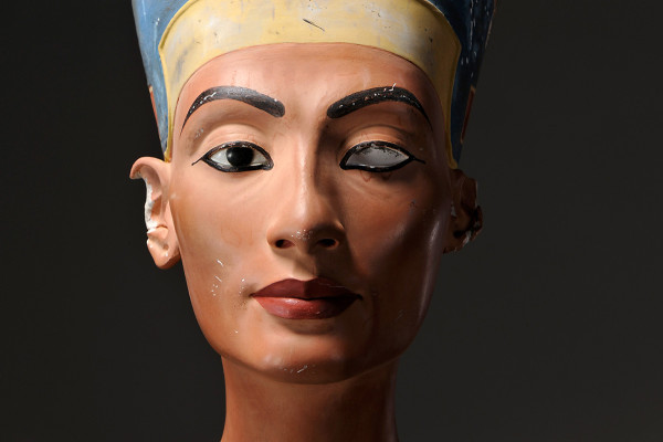 Nahaufnahme der Büste der Nofretete